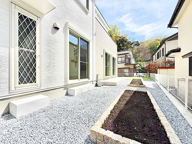 2号棟 ■庭付き住宅は多様な使用用途で活用できます