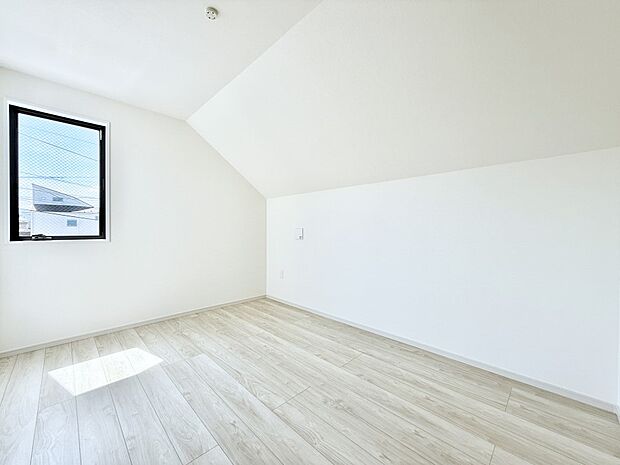 2号棟 ■落ち着いた色合いのお部屋で穏やかな時間を楽しめます