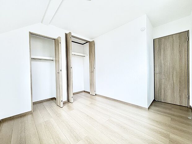 A号棟 ■落ち着いた色合いのお部屋で穏やかな時間を楽しめます