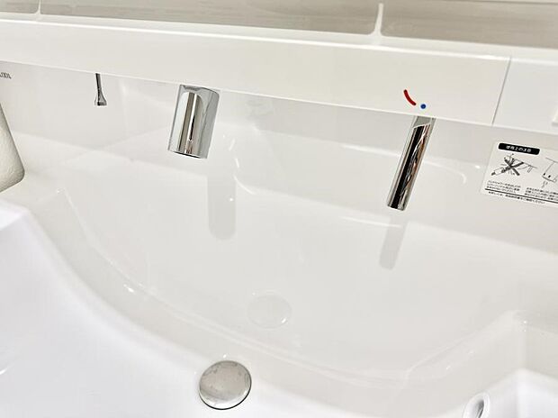 ■手洗いや顔を洗う時も快適に使える便利なシャワー