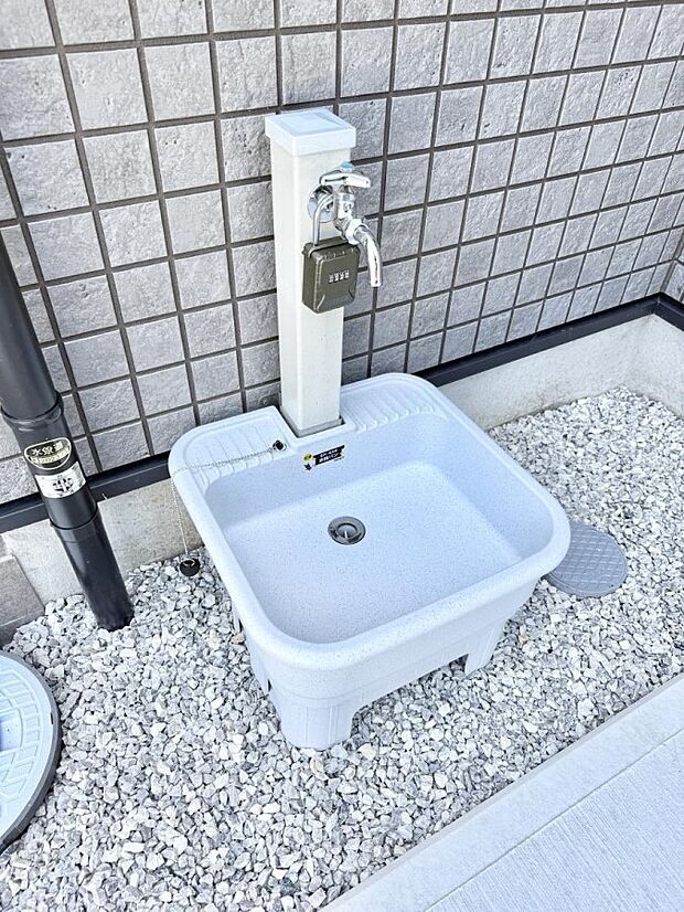 3号棟 ■ガーデニングや洗車などの際に大活躍な屋外立水栓