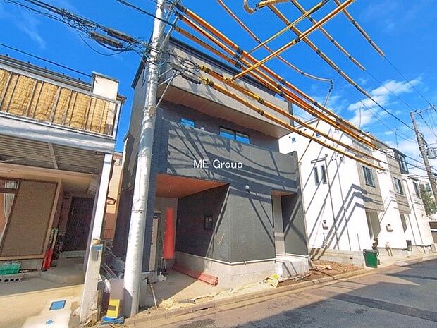 落ち着いたお洒落な外観  