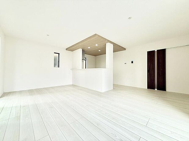 広々とした開放感あふれるリビングです