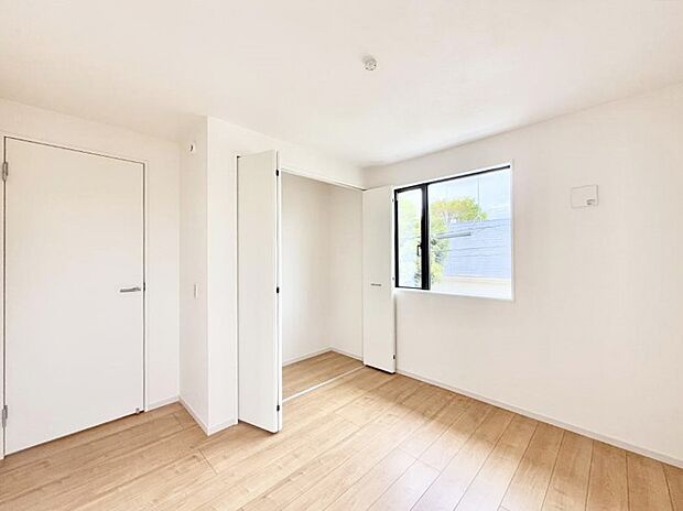 1号棟  日当たりのいいお部屋は気持ちがいいですね  