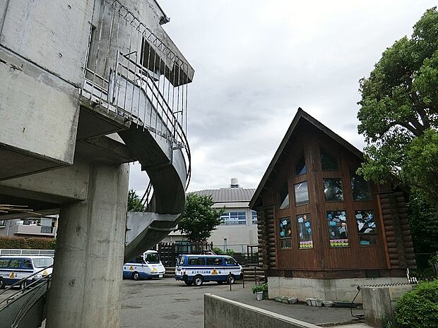 幼稚園・保育園 1100m 冨士見ケ丘幼稚園