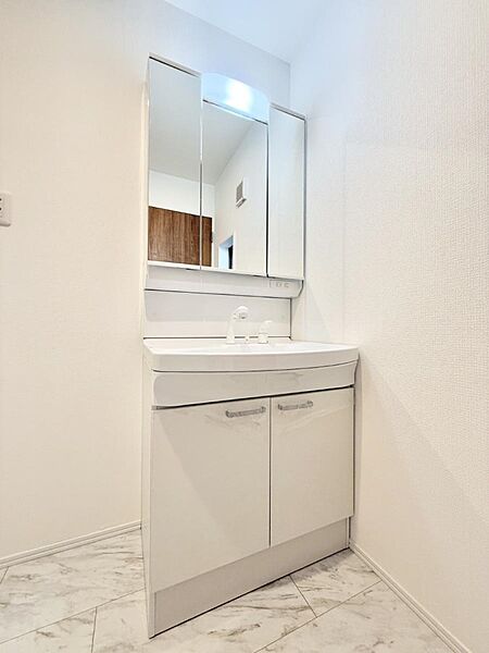 2号棟  ■明るい洗面所は毎朝の歯磨きも楽しくできちゃいそうです