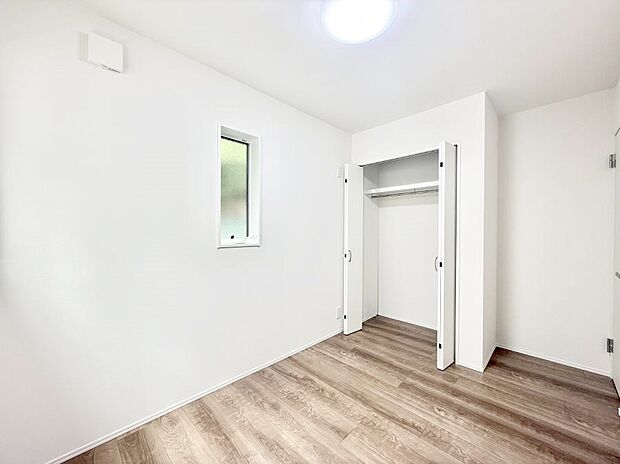1号棟  ■窓の配置や通気性の良い設計で部屋の空気がこもらず、常に新鮮な空気が流れます