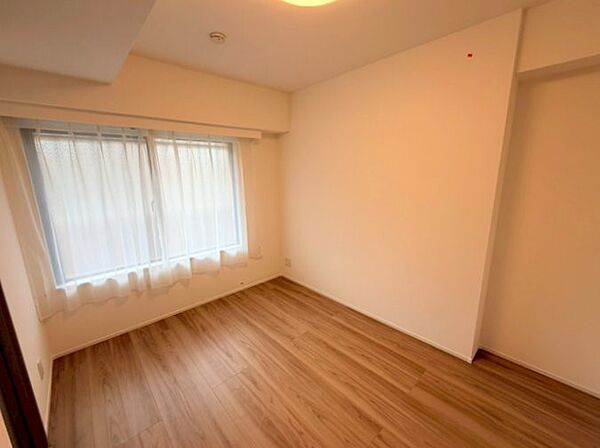 ■落ち着いた雰囲気のお部屋で心が安らぐ空間