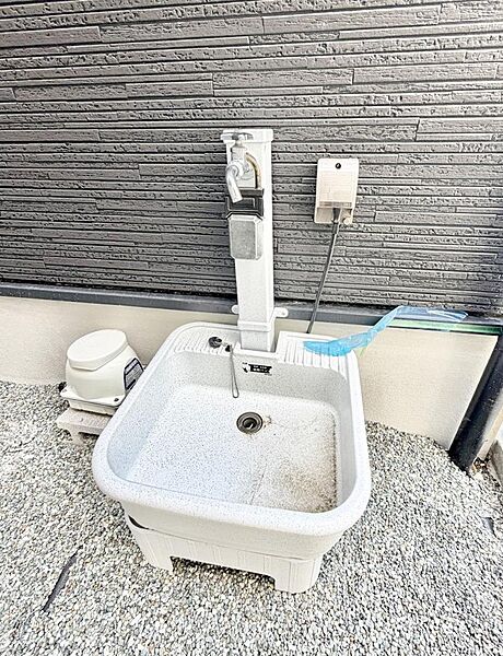 2号棟  ■ガーデニングや洗車などの際に大活躍な屋外立水栓