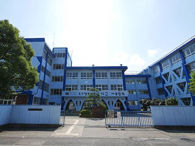 中学校 1300m 寒川町立一之宮中学校