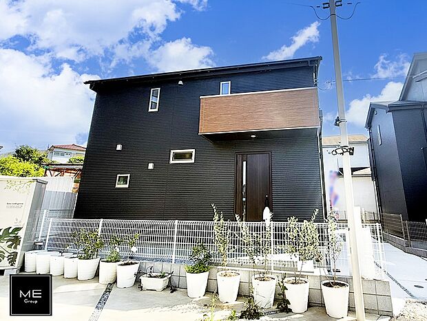 落ち着いたお洒落な外観  