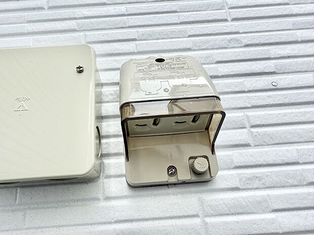 ■屋外に電源コンセントがあれば、高圧洗浄機で窓や外壁を掃除するなど便利です。