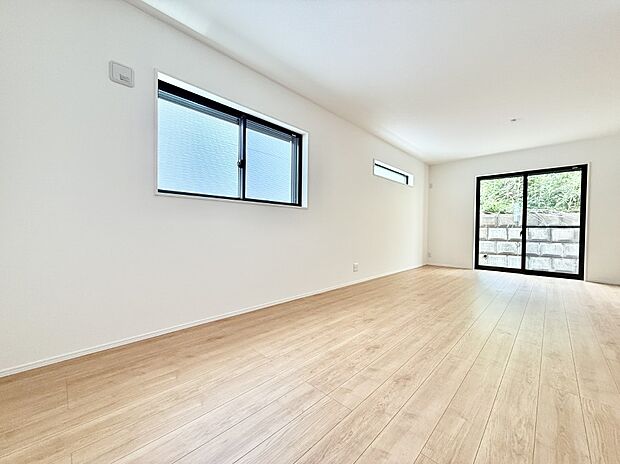 3号棟 ■落ち着いた色合いのお部屋で穏やかな時間を楽しめます
