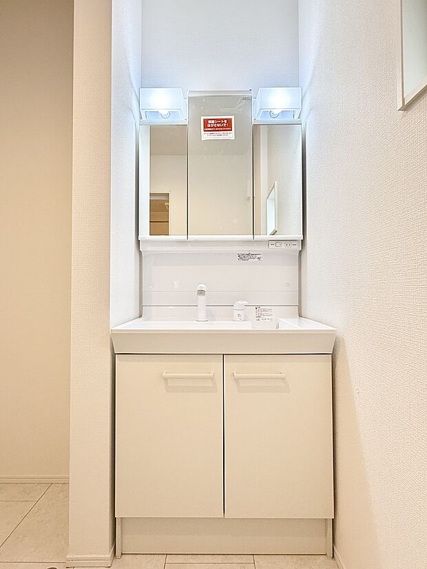 2号棟 ■朝の準備がスムーズにできる広さです