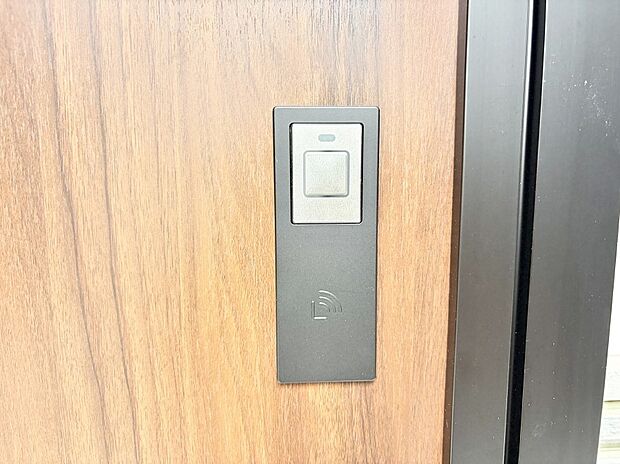 ■スマートキーだと手荷物が多いと助かりますね