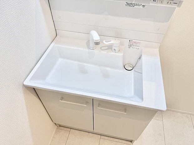 ■手洗いや顔を洗う時も快適に使える便利なシャワー