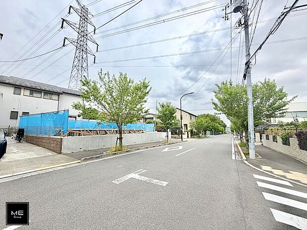 前面道路広々