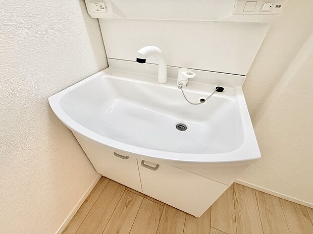 ■手洗いや顔を洗う時も快適に使える便利なシャワー