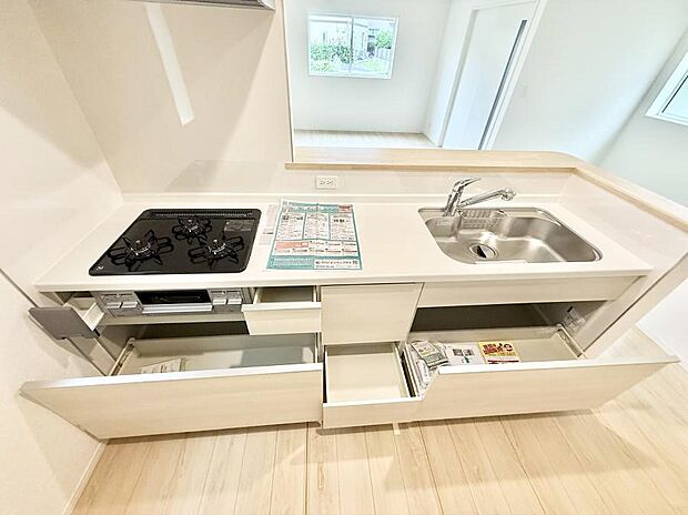 1号棟 ■家族の絆を深める、温もりのあるキッチン