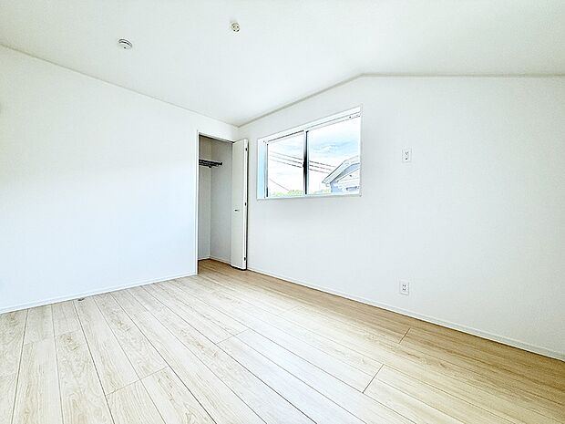 1号棟  ■窓の配置や通気性の良い設計で部屋の空気がこもらず、常に新鮮な空気が流れます