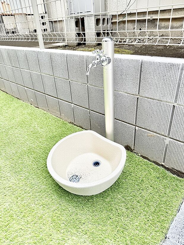 2号棟 ■ガーデニングや洗車などの際に大活躍な屋外立水栓