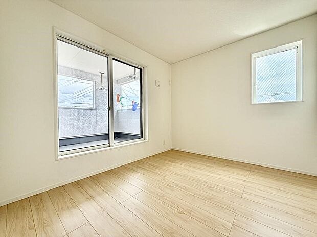 2号棟  ■家具をうまく配置すれば広々とした空間を使い動きやすく、リラックスした時間が過ごせます