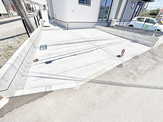 2号棟 ■快適な駐車スペースで安心