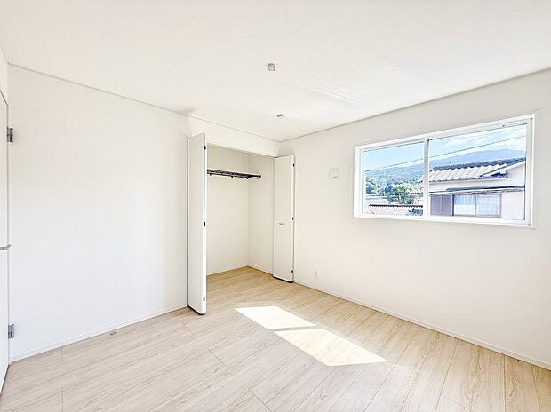 1号棟 ■読書や趣味リモートワークなどさまざまな用途に対応できる柔軟さがあります