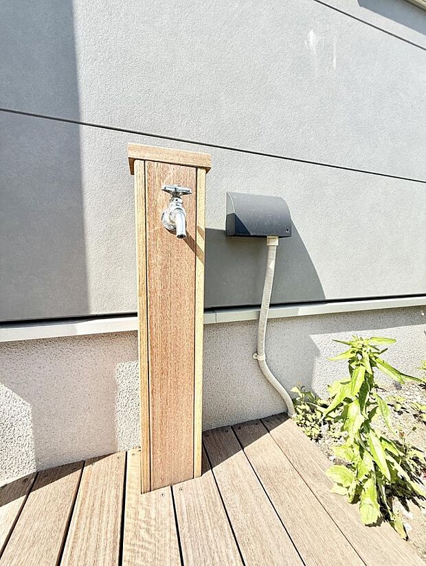 2号棟 ■ガーデニングや洗車などの際に大活躍な屋外立水栓
