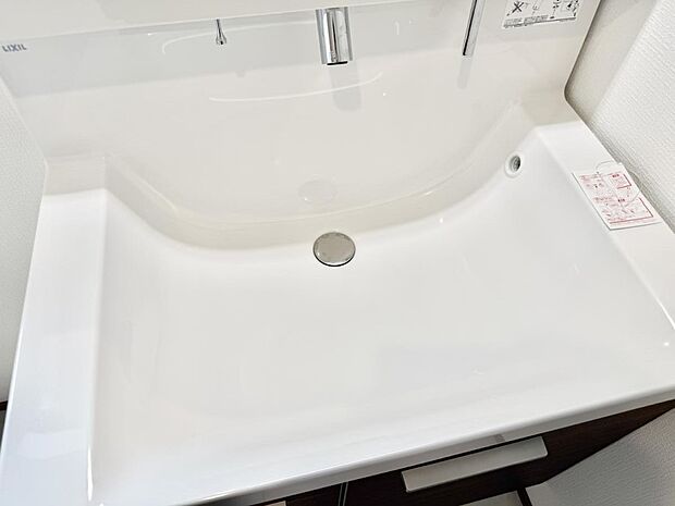 ■手洗いや顔を洗う時も快適に使える便利なシャワー