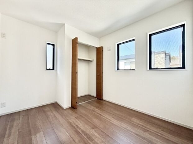 1号棟 ■落ち着いた色合いのお部屋で穏やかな時間を楽しめます