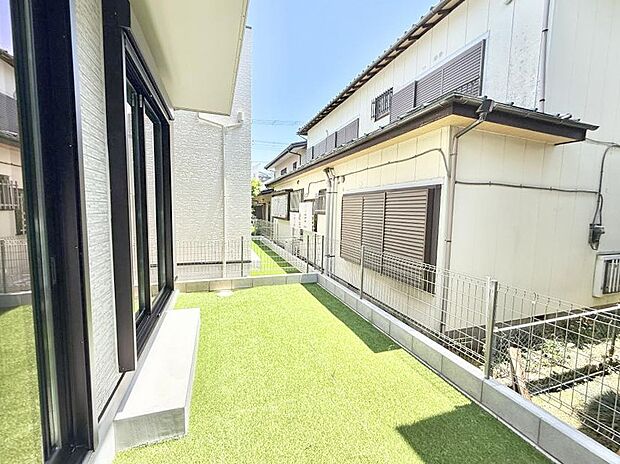 A号棟 ■庭付き住宅は多様な使用用途で活用できます(芝生はイメージです)