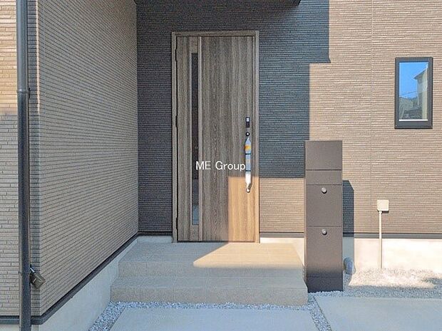 5号棟 ■玄関はお家の顔!玄関アプローチでお客様をお迎え!