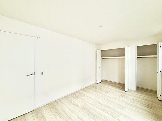 3号棟 ■落ち着いた色合いのお部屋で穏やかな時間を楽しめます