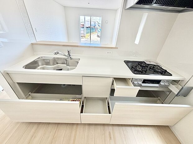 4号棟 ■シンプルで機能的、毎日使いやすいキッチン