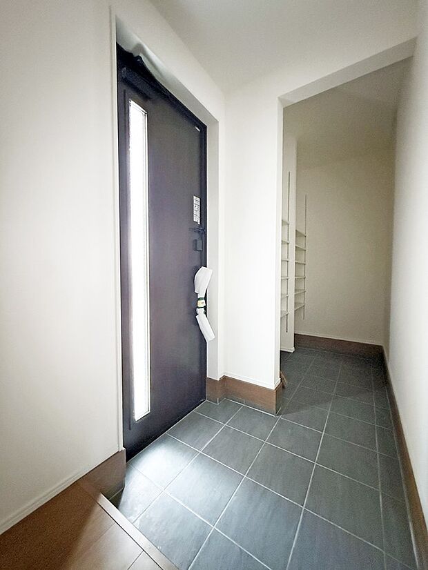 2号棟 ■ ここから始まる一日、すっきり整った玄関