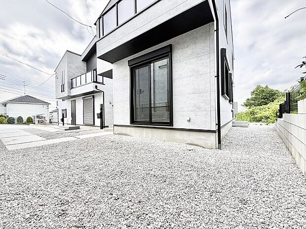 S-3号棟 ■心にゆとりをもたらす、自然を感じられる住環境が魅力です
