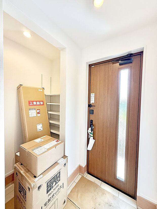 2号棟 ■ ここから始まる一日、すっきり整った玄関