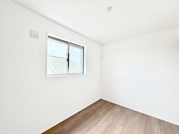 3号棟 ■落ち着いた色合いのお部屋で穏やかな時間を楽しめます