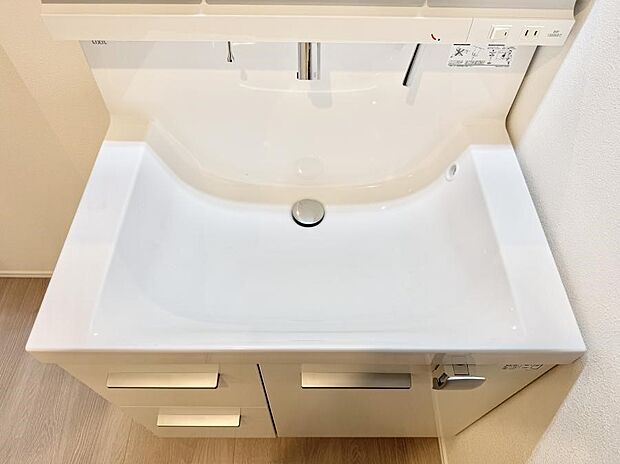 ■手洗いや顔を洗う時も快適に使える便利なシャワー