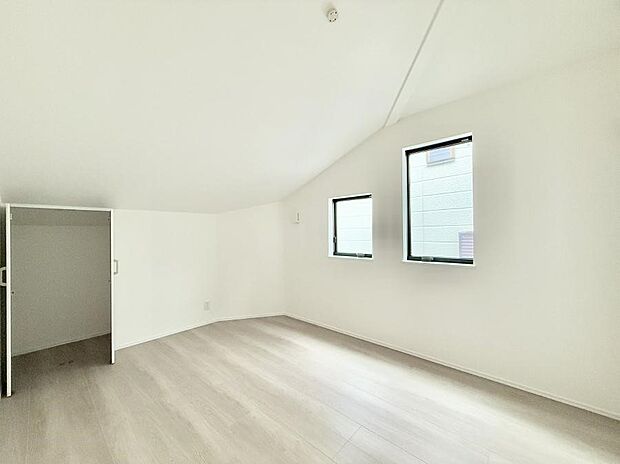 8号棟  ■自分だけのスペース どんなお部屋にするかとっても楽しみですね