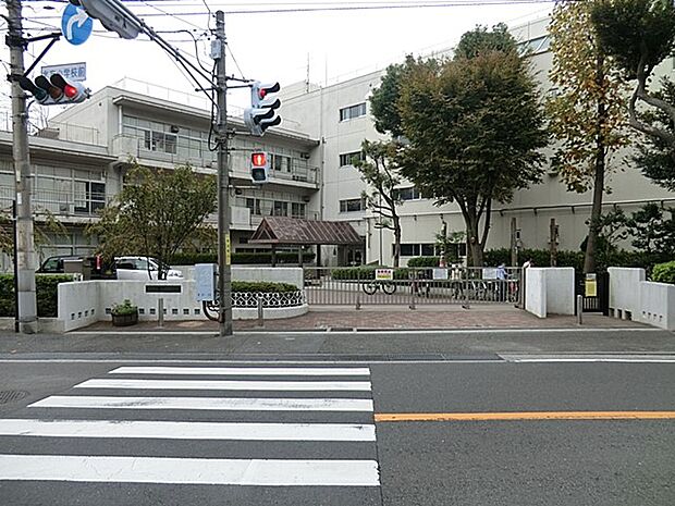 小学校 1000m 横浜市立北方小学校