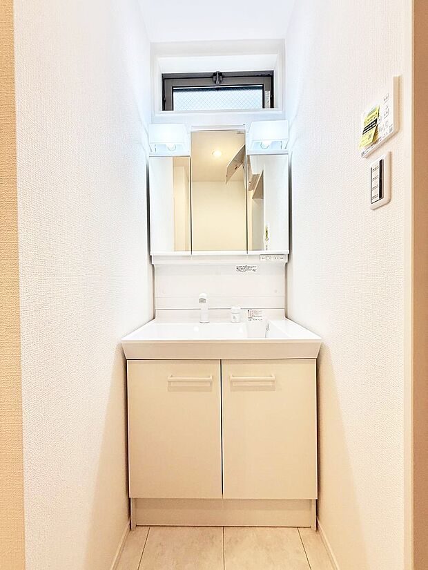 2号棟 ■朝の準備がスムーズにできる広さです