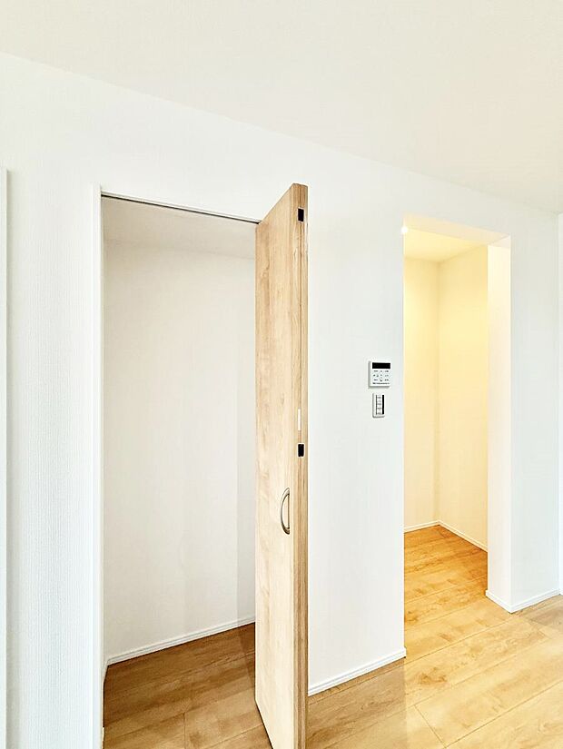 2号棟 ■収納スペースあり!ぜひ現地でご覧ください