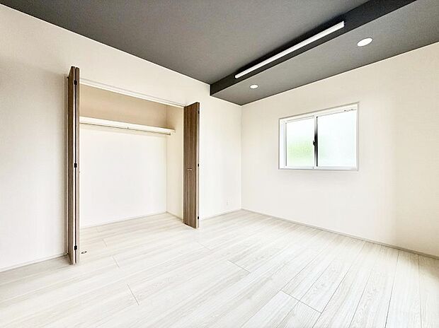 1号棟  ■窓の配置や通気性の良い設計で部屋の空気がこもらず、常に新鮮な空気が流れます