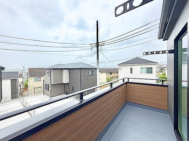 1号棟 ■ 朝のコーヒーや夜の星空を楽しむ、癒しの場所