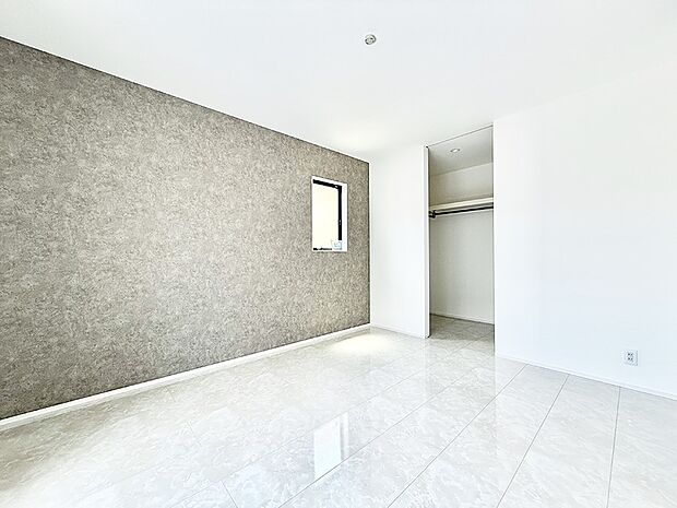 1号棟  ■落ち着いた色合いのお部屋で穏やかな時間を楽しめます