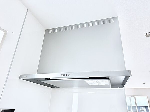 ■調理時の蒸気や匂いが換気扇に誘導され、効率的に排煙ができます。