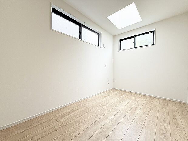 1号棟 ■落ち着いた色合いのお部屋で穏やかな時間を楽しめます