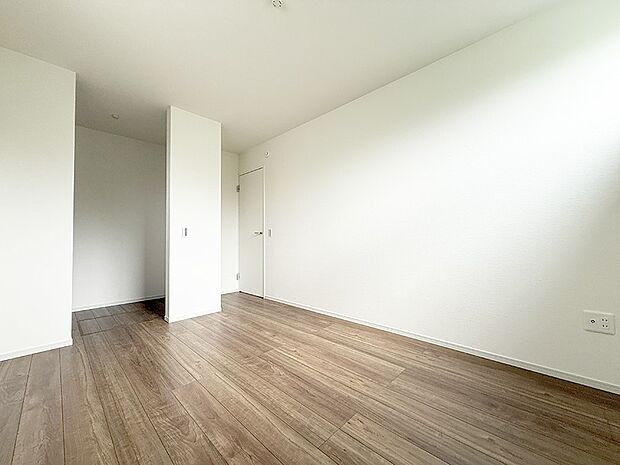 3号棟 ■落ち着いた色合いのお部屋で穏やかな時間を楽しめます